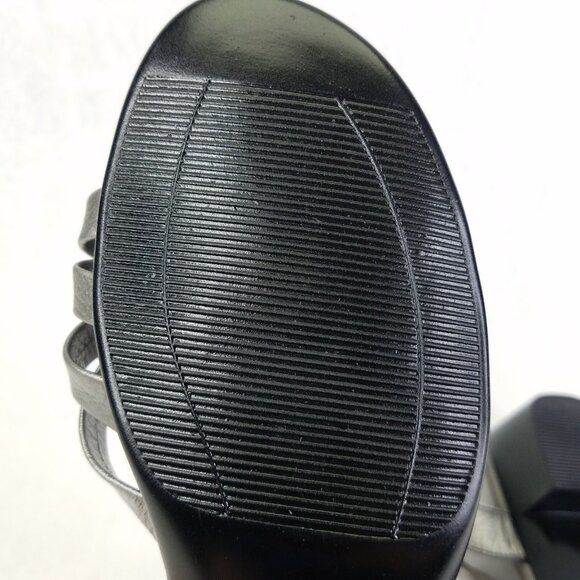 SAS Sandal Women's 9.5 Slingback Strappy Block Heel Silver Patent Leather USA - Picture 15 of 16